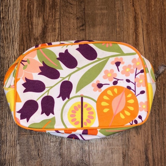 Clinique Makeup Bags - Picture 4 of 6